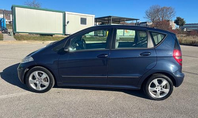 Mercedes-Benz A 180 ...
