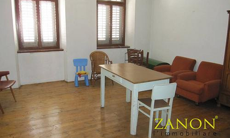 Palazzo / Stabile - ...