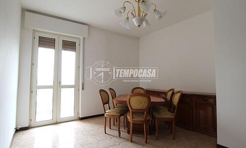 3 Locali Libero Subi...