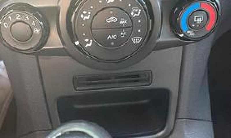 Ford Fiesta Ford Fie...