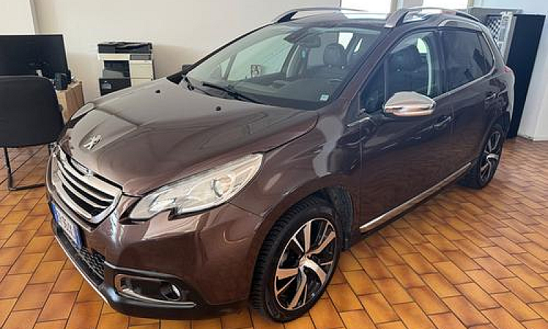 Peugeot 2008 1.6 E-H...