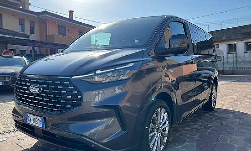 Ford Tourneo Custom ...