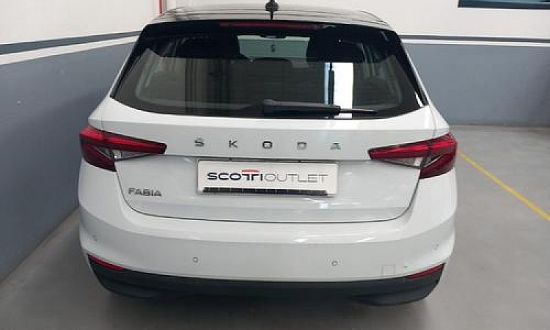 Skoda Fabia 4ª Serie...