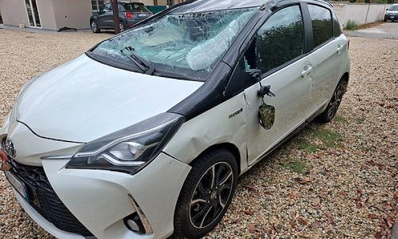 Toyota Yaris 3ª Seri...