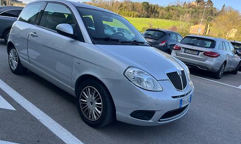 Lancia Ypsilon 2009 ...