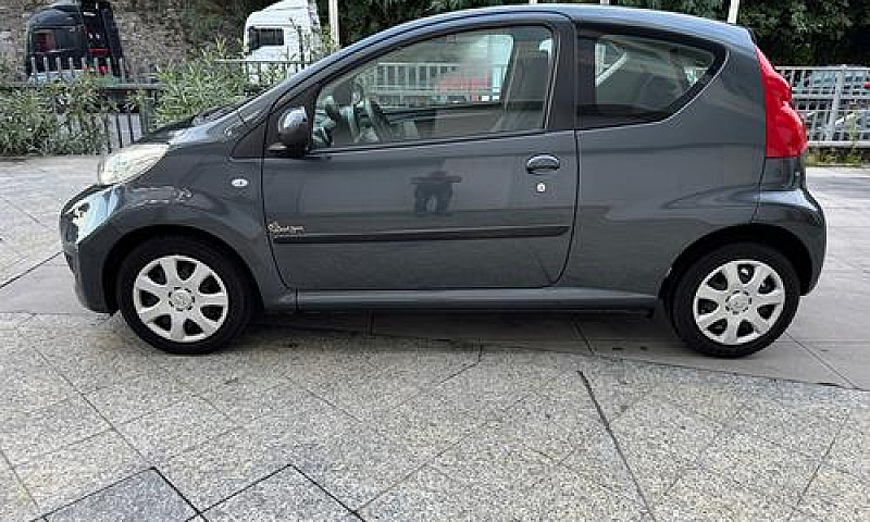 Peugeot 107 1.0 Km 6...