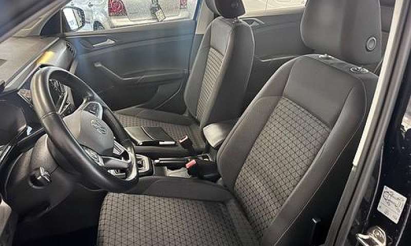 Volkswagen T-Cross 1...