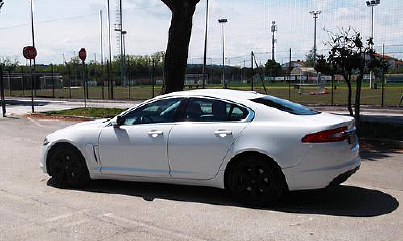 Jaguar Xf 2.2 Cdi Fu...
