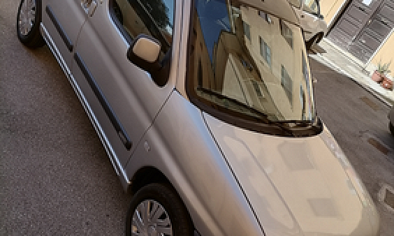 Km225000 Berlingo Hd...