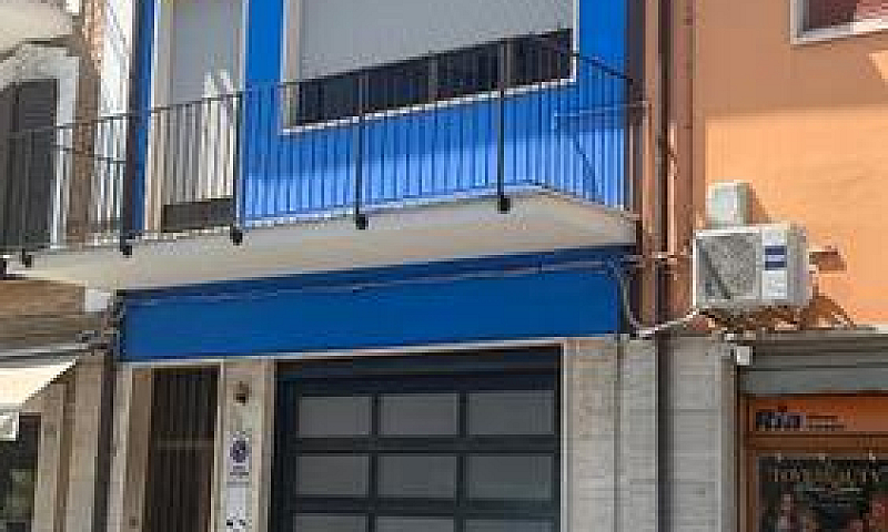 C Erchi Una Casa Cie...