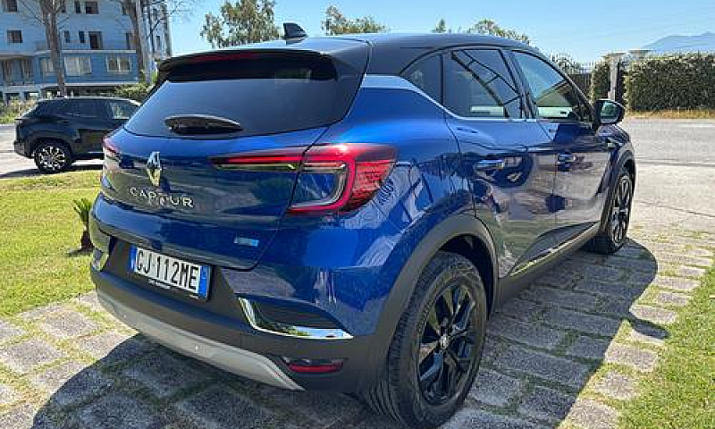 Renault Captur Full ...