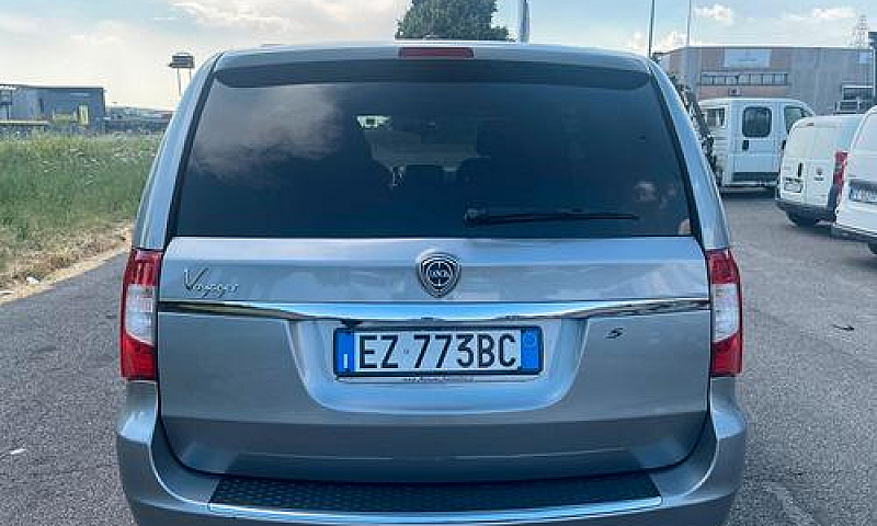 Lancia Voyager 2.8 T...