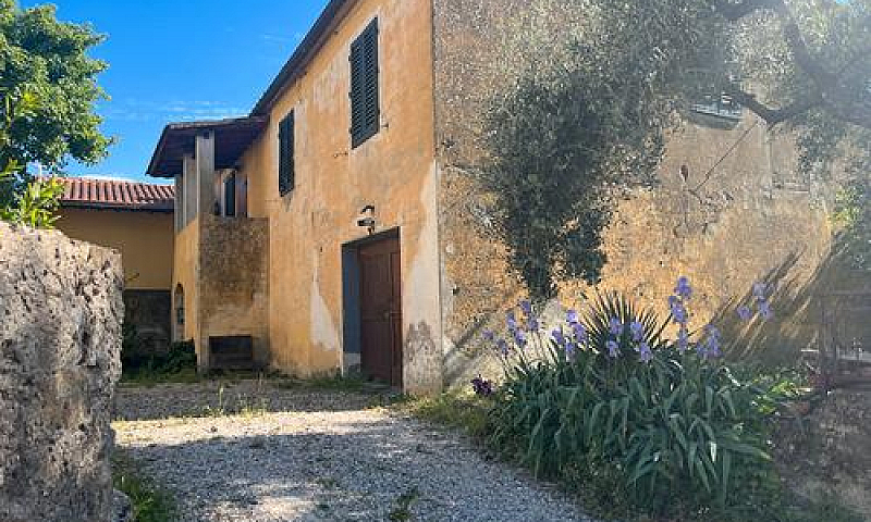 Casa Con Magazzino E...