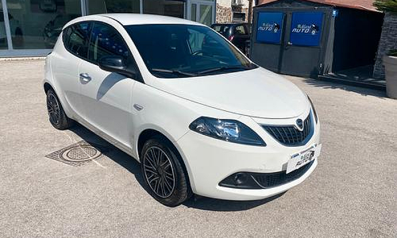 Lancia Ypsilon 1.0 F...