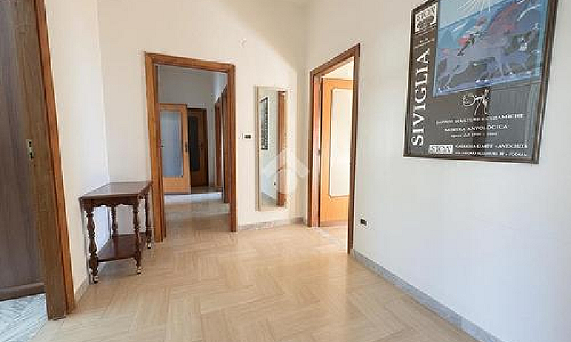 4 Locali A Foggia...