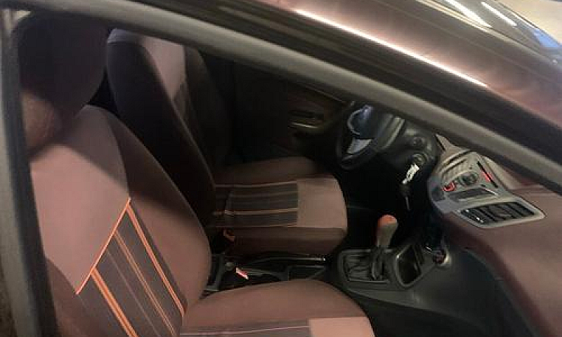 Ford Fiesta 1.5 Tdci...