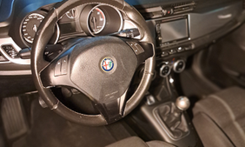 Alfa Romeo Giulietta...