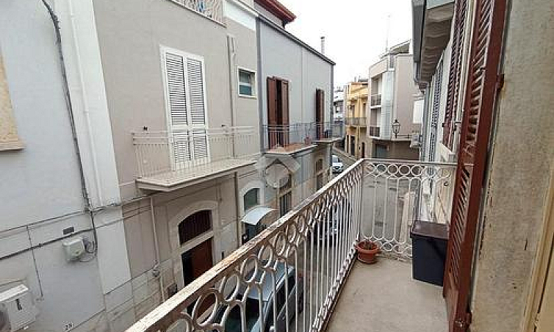 Palazzina A Andria...