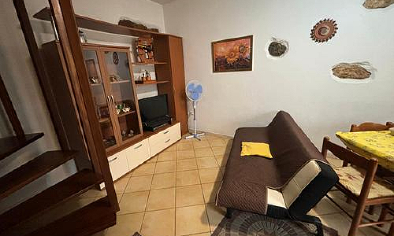 Casa Indipendente Su...