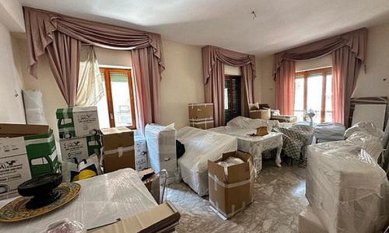 Ampio Appartamento C...