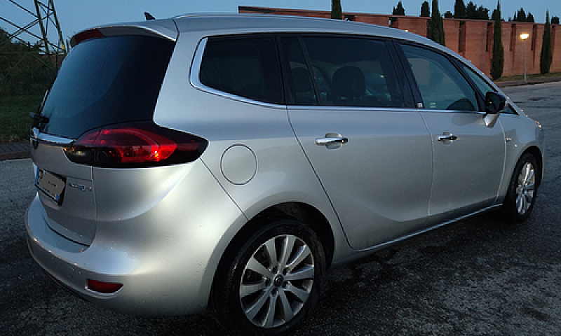 Opel Zafira Tourer C...