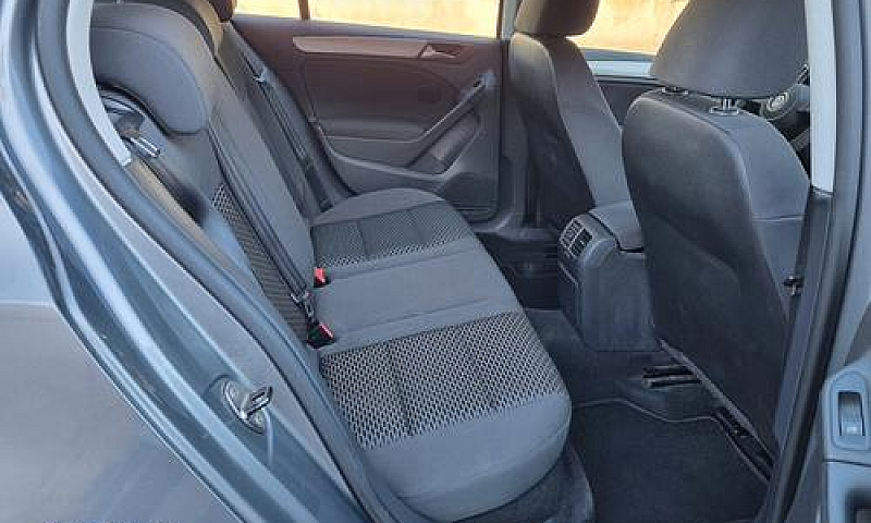 Volkswagen Golf 1.2 ...