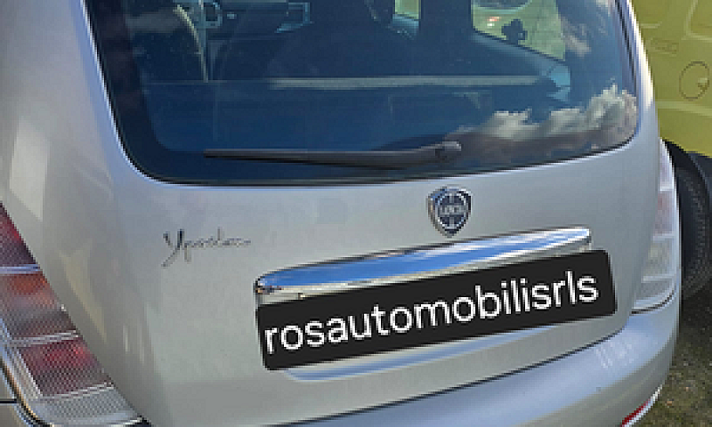 Lancia Ypsilon 1.2 D...