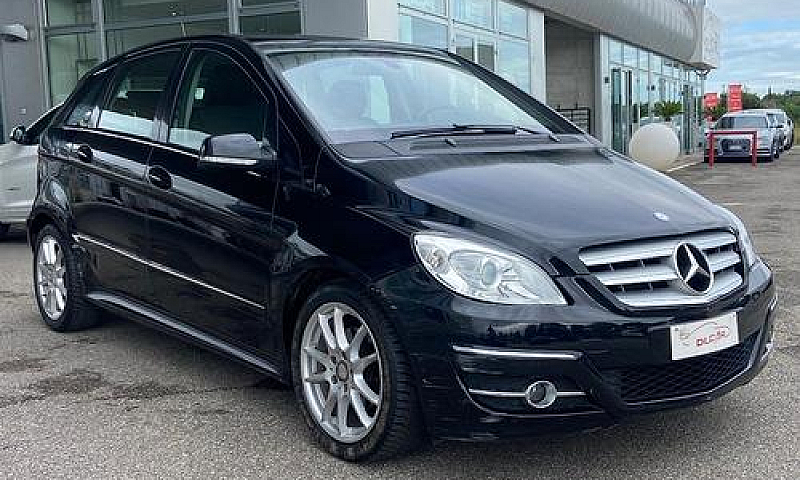 Mercedes-Benz B 180 ...