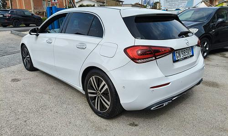 Mercedes-Benz A 200 ...