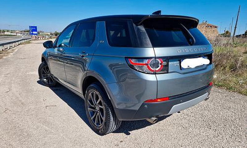 Land Rover Discovery...