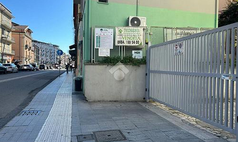 5 Locali A Cosenza...
