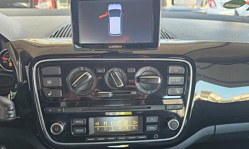 Volkswagen Up! 1.0 7...