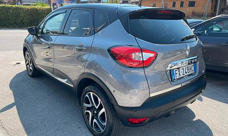 Renault Captur 1.5 D...