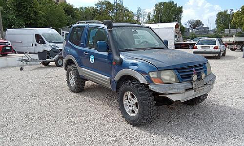 Mitsubishi Pajero 3....