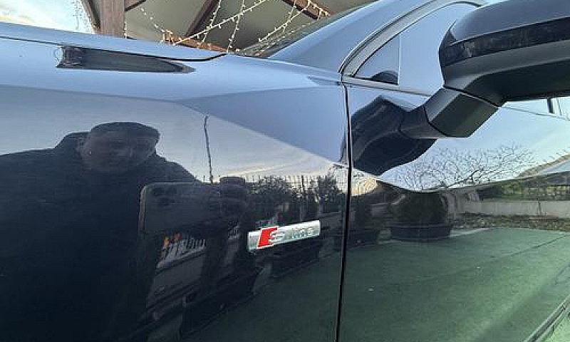 Audi Q2 S Line 2.0 T...