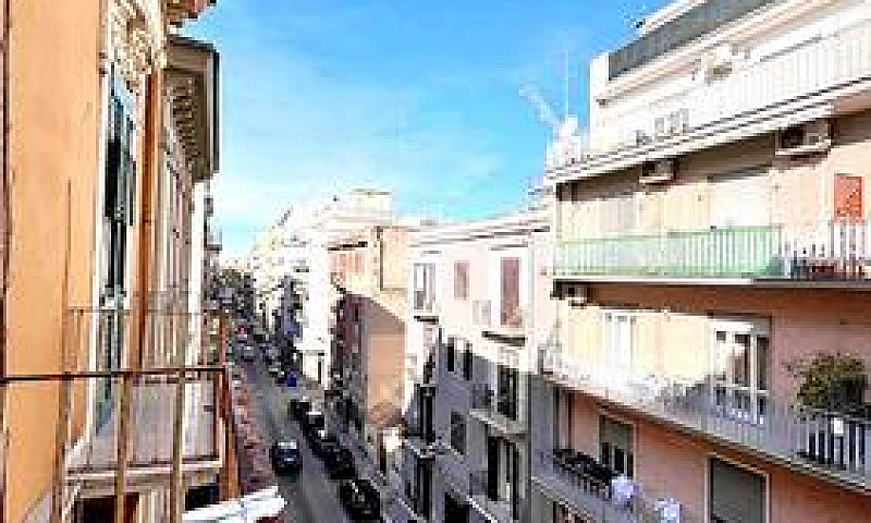 3 Locali A Bari...