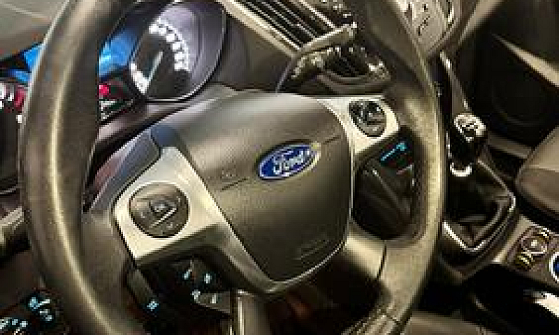 Ford Kuga Titanium...