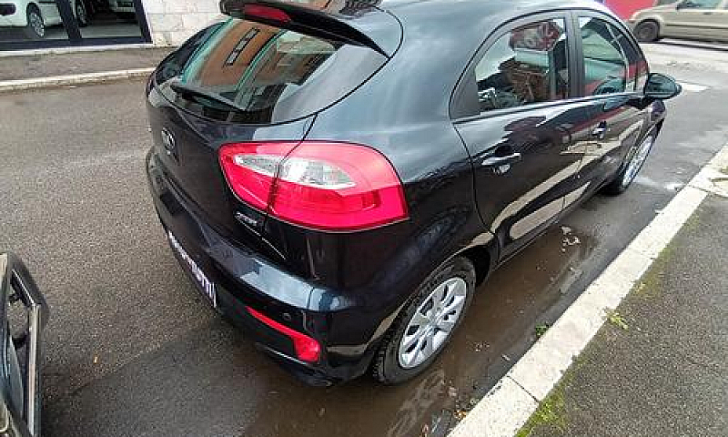 Kia Rio 1.1 Crdi 5P....