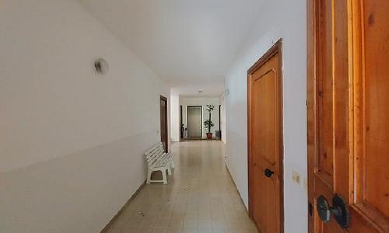 Appartamento A 600 M...