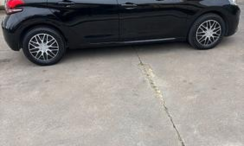 Peugeot 208 - 2016...