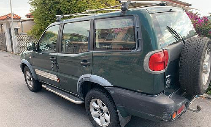 Nissan Terrano Ii...