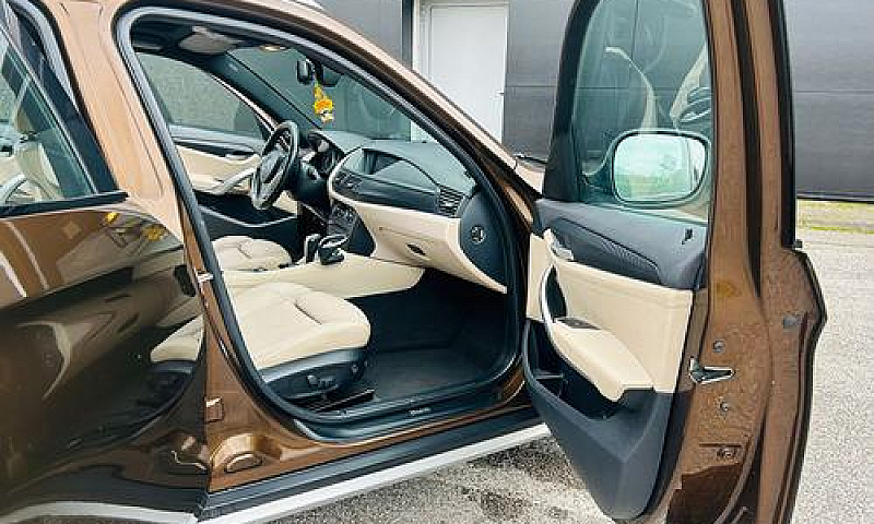 Bmw X1 Xdrive...