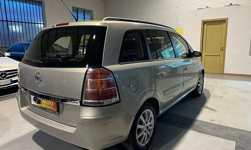 Opel Zafira 1.9 Cdti...