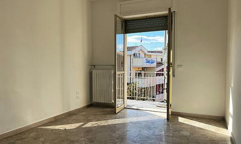 Ampio Appartamento V...