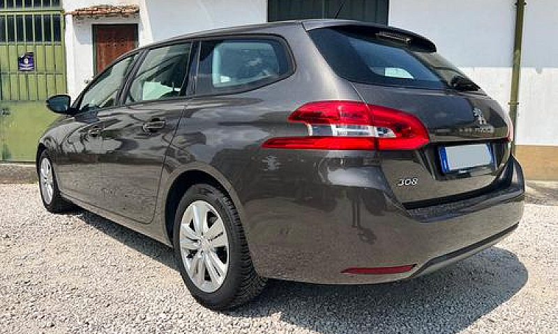 Peugeot 308 Fuori Tu...