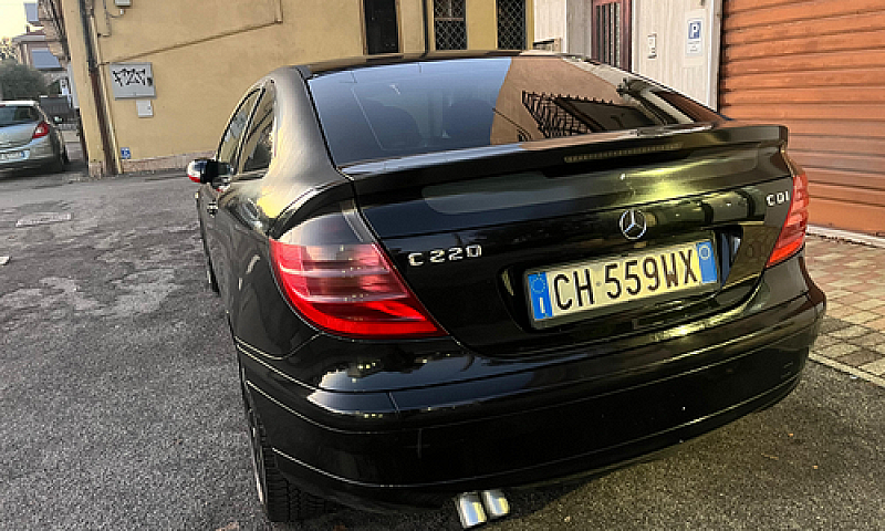 Mercedes Sport Coupé...