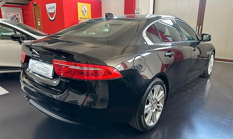 Jaguar Xe 2.0 D Turb...