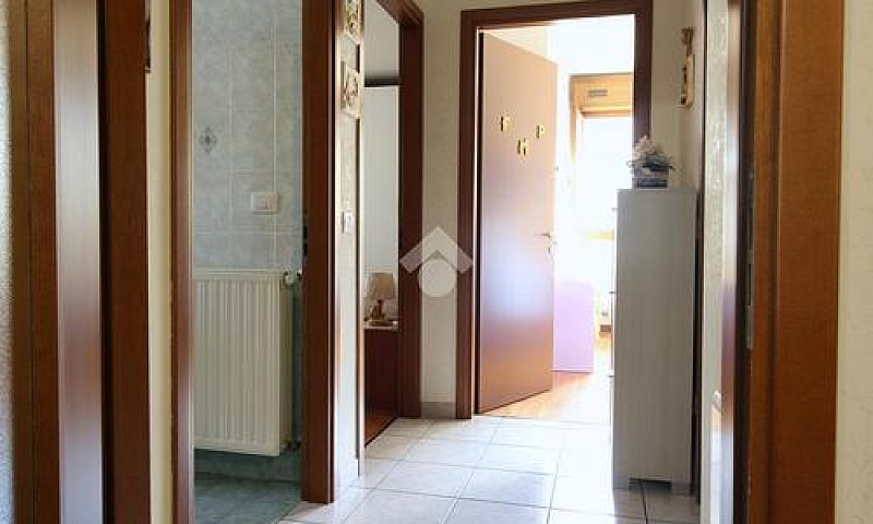 3 Locali A Udine...