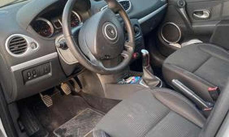 Renault Clio 1.5 Dci...