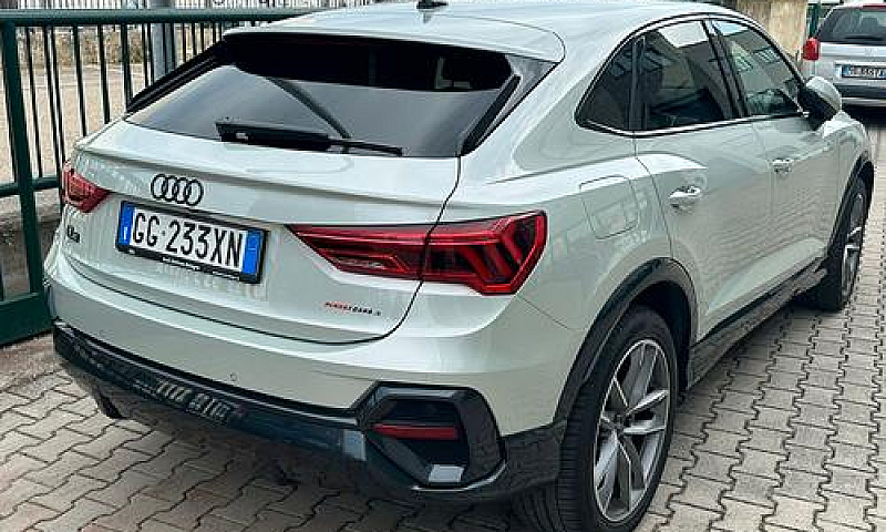 Audi Q3 - 2021...